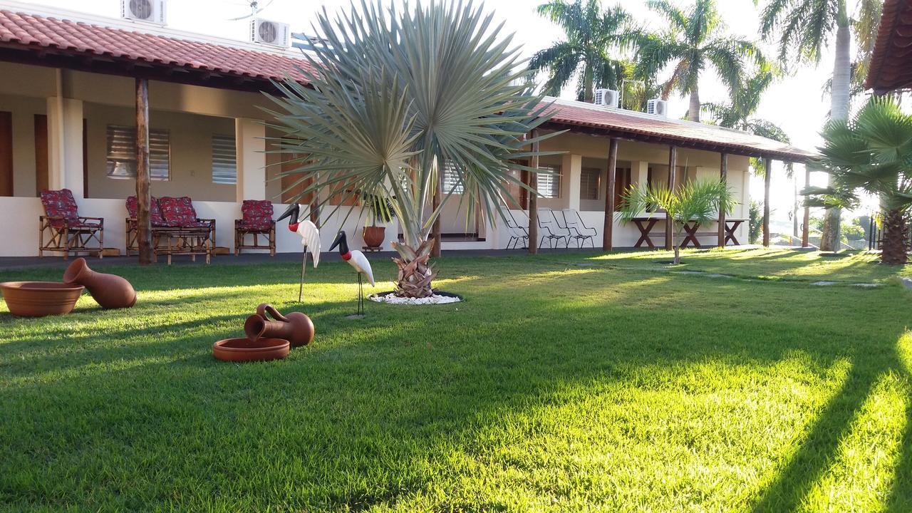 Tuiuiu Park Hotel Rinopolis Exterior photo