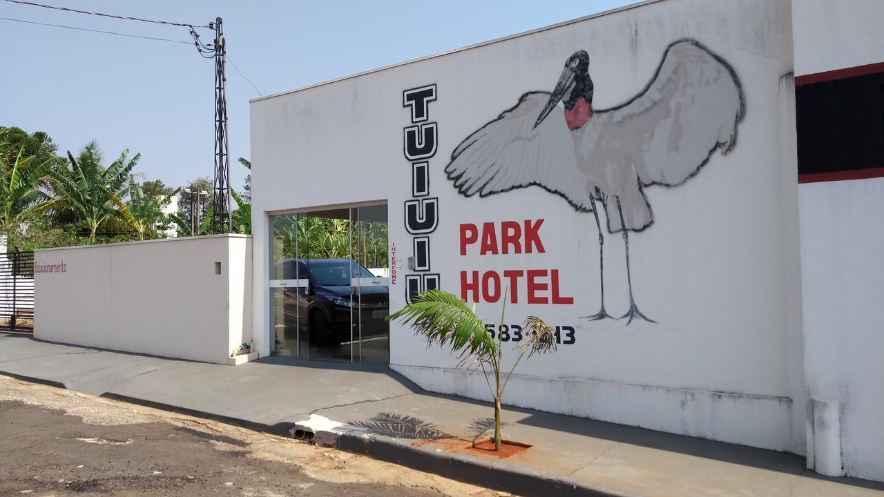 Tuiuiu Park Hotel Rinopolis Exterior photo